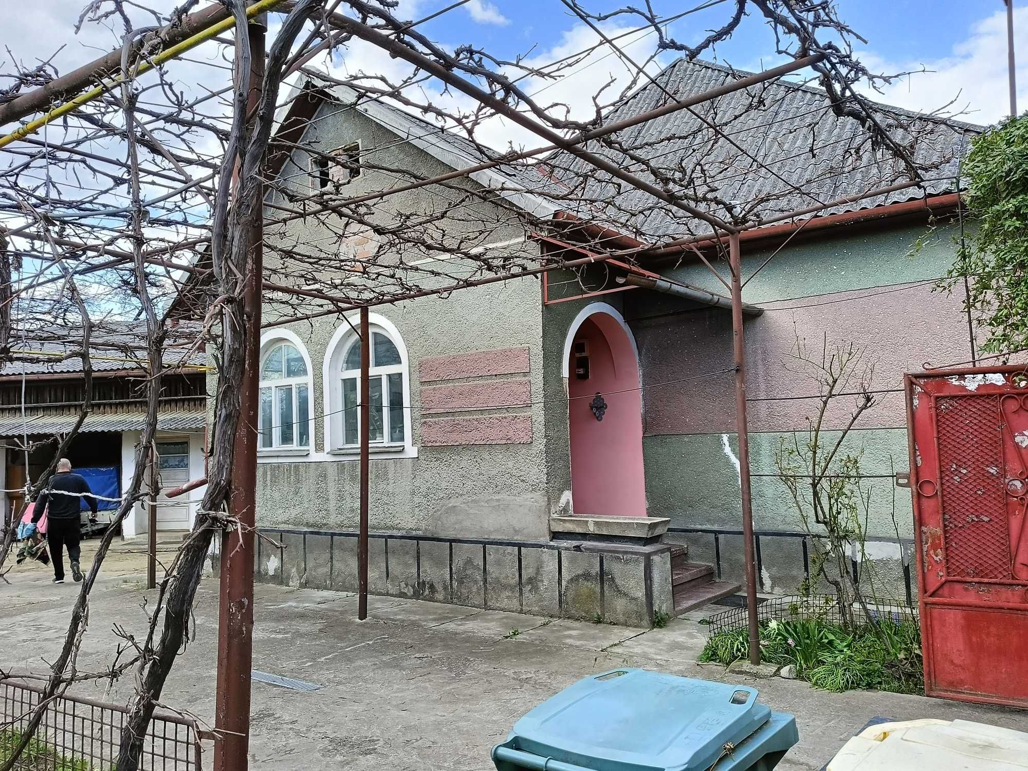 Oportunitate unica! Vand 2 case si teren generos in Sighetu Marmatiei