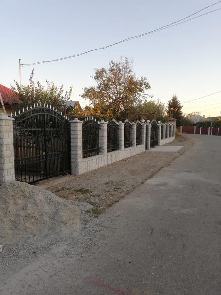 Boltari amprentati pentru gard. Gard din beton
