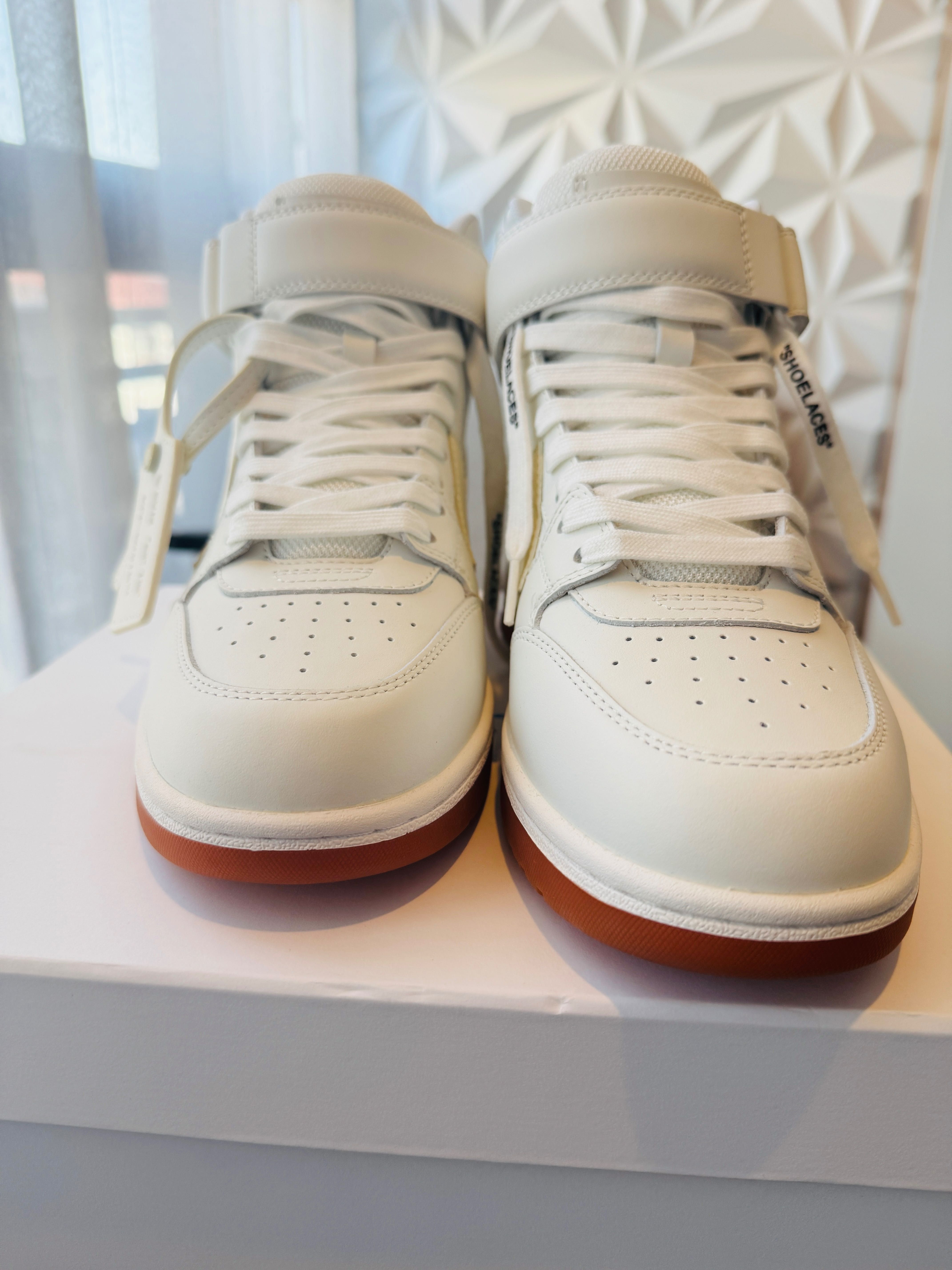 Off-White Out of Office mid
