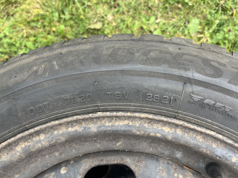 Cacucuri +jante tabla 205 60 r16 bridgestone runflat.