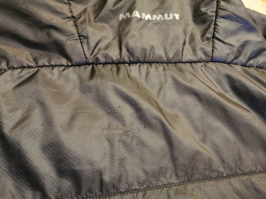 Jacketa Mammut L Salewa La Sportiva Salomon Ortovox FjallRaven Rab