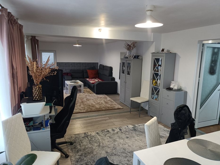 Casa 185 m2 / Spatiu comercial ,central sat Hilita comuna Costuleni