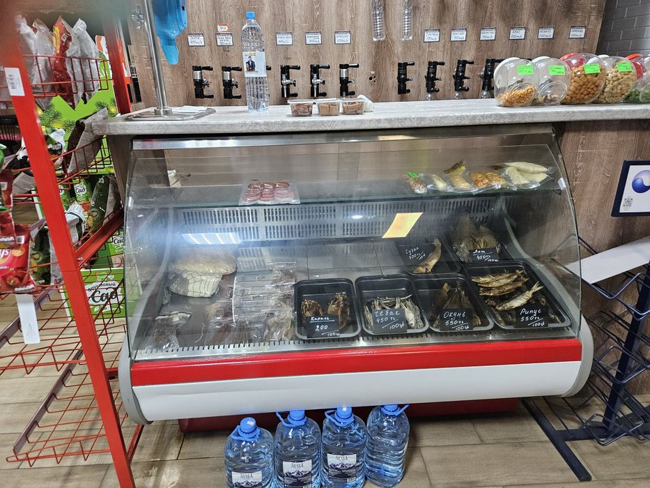 Можно в рассрочку. Холодильник витрина