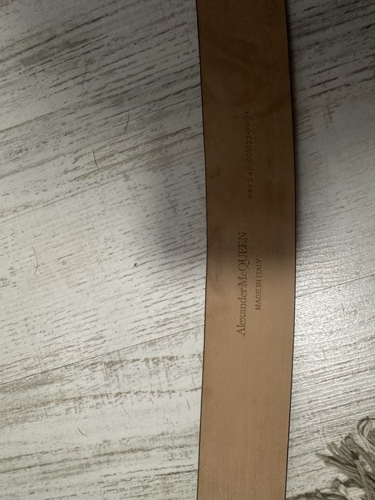 Колан на Alexander McQueen