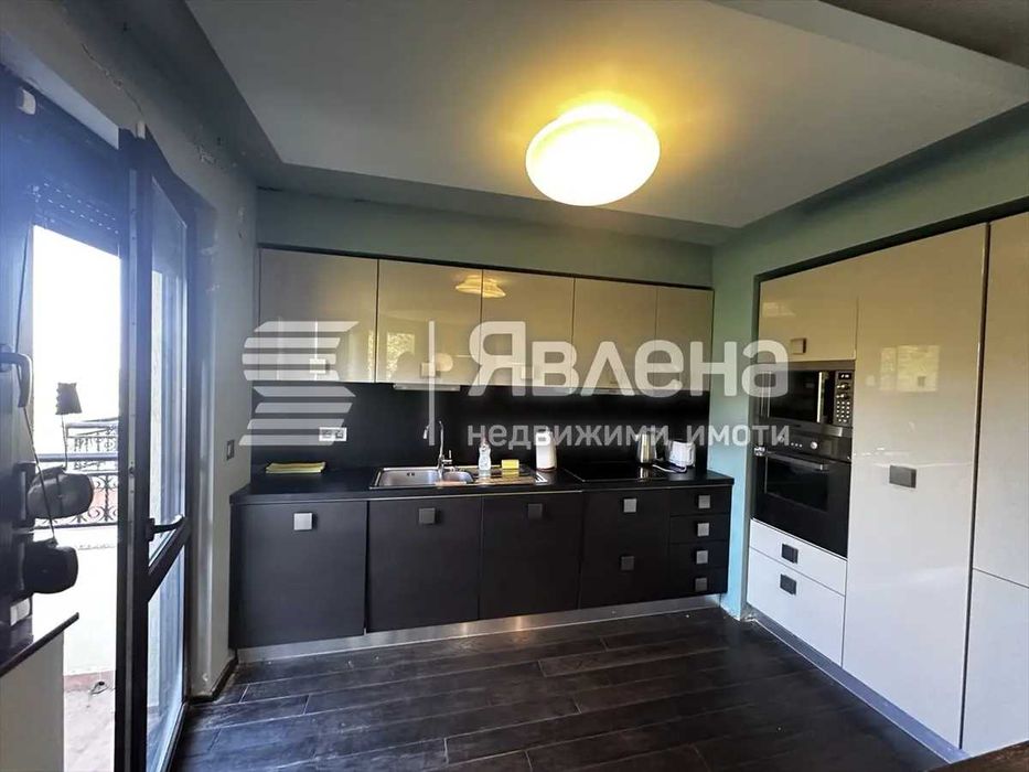 Дава се под наем Двустаен апартамент в София, Център - 90 кв.м за 997.05 € - Снимка #3