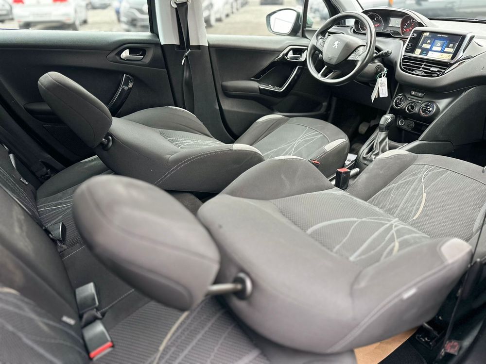Peugeot 208 1.4 HDI / 2014/ vanzare in rate fixe fara avans