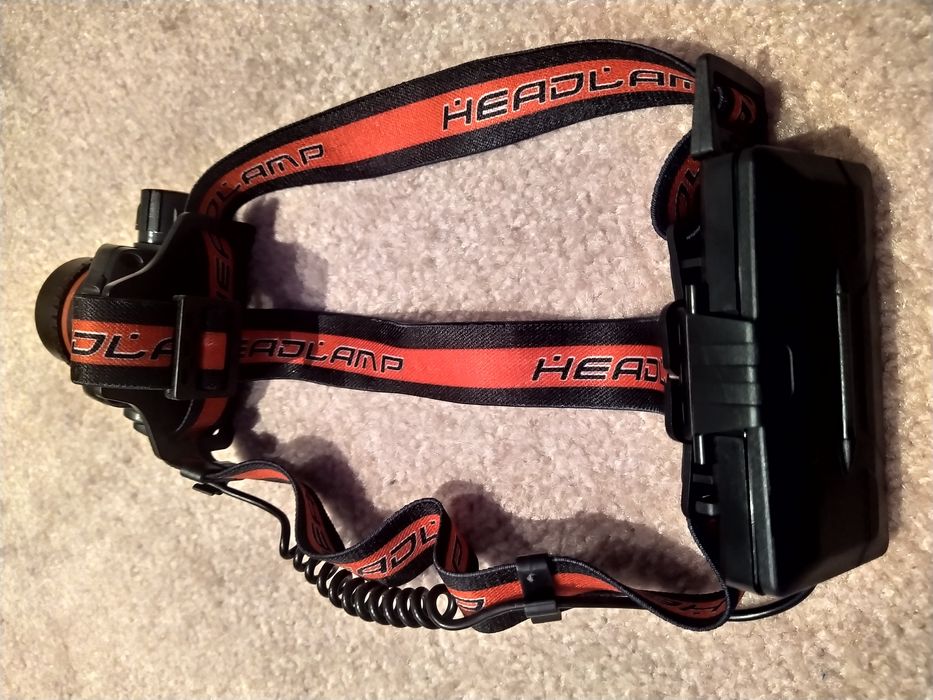 Lanterna cu model nou de LED, pentru cap, din metal, foarte rezistenta