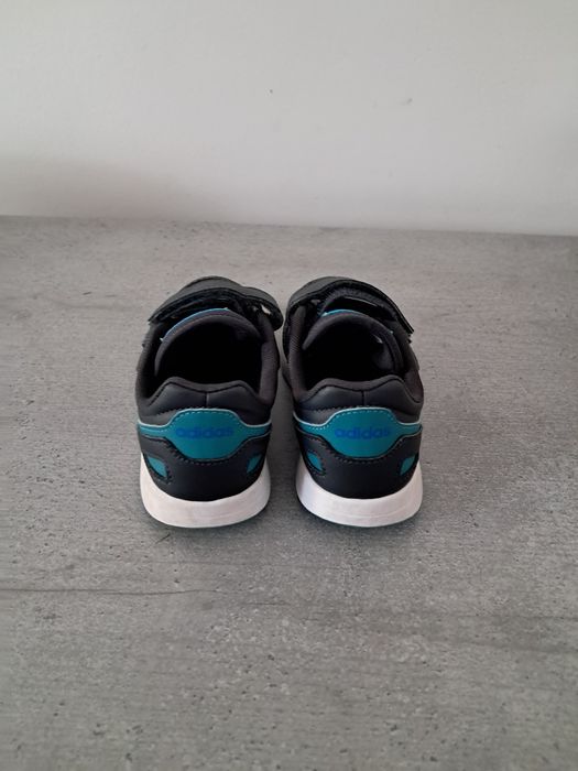 Adidași marimea 30 baieti