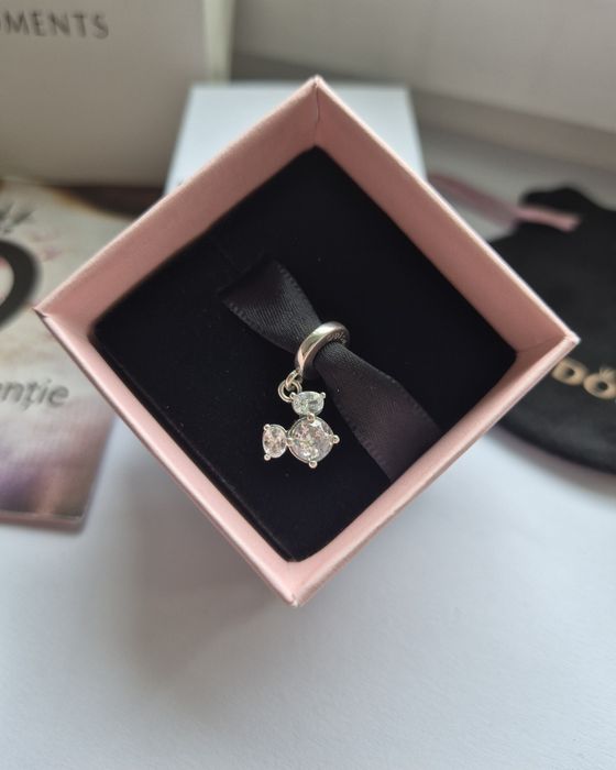 Charmuri si pandantive disney Pisica Marie Stitch Frumoasa si Bestia