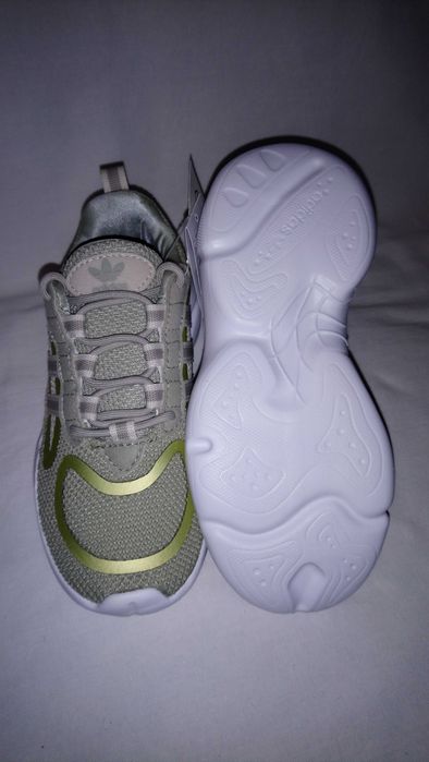 Маратонки ADIDAS