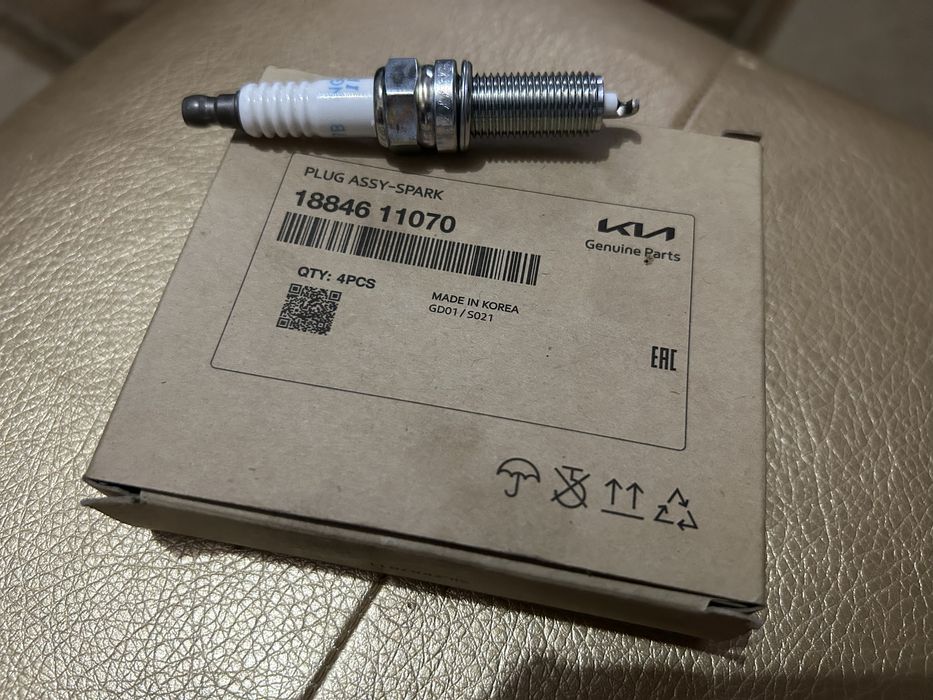 Продам комплект свечей