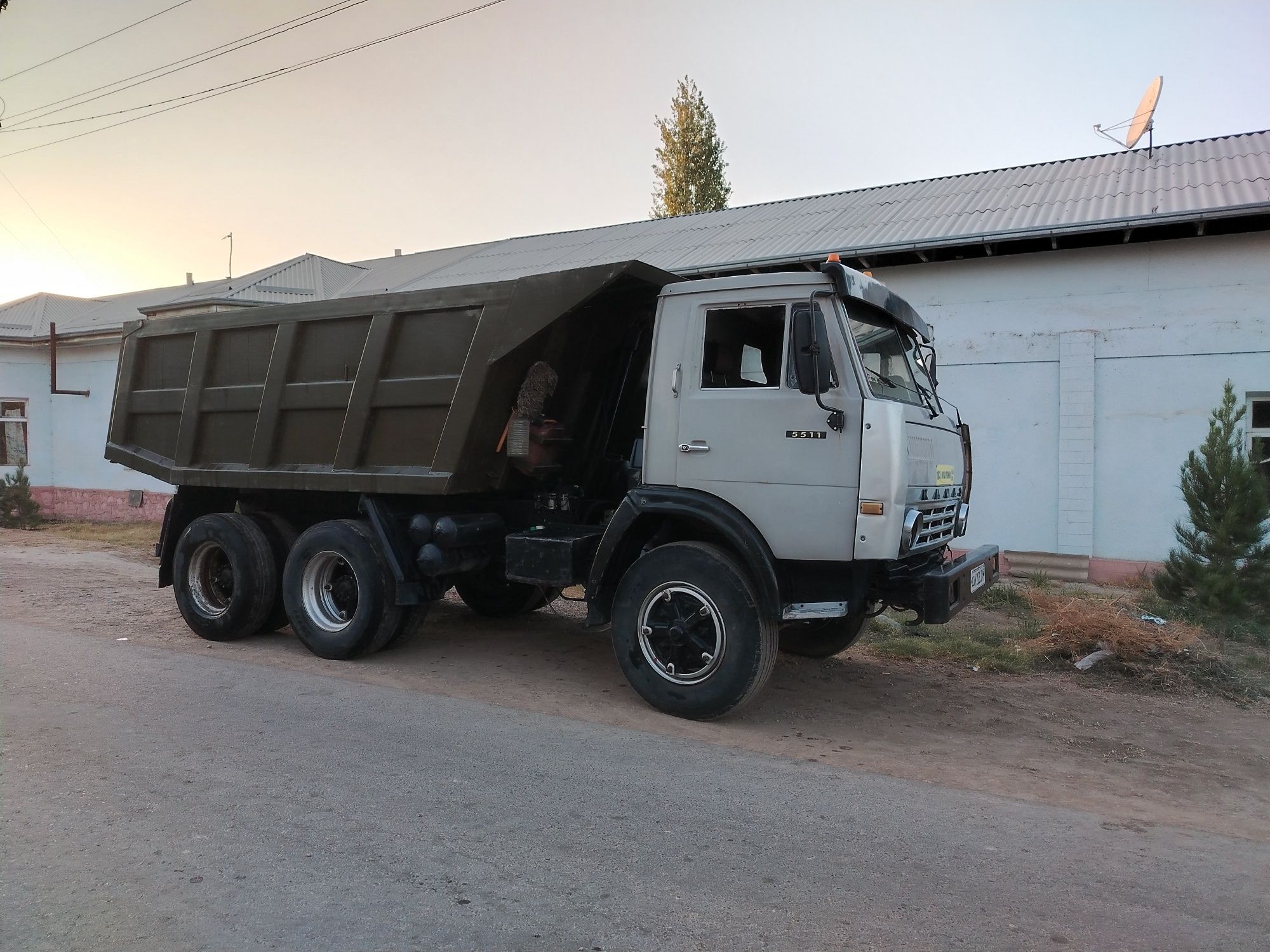Kamaz sotaman ҳолати урта
