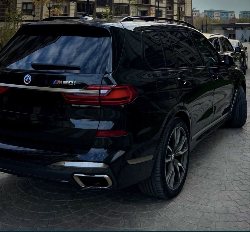 Продаю BMW X7. 2020 года. M50. Full