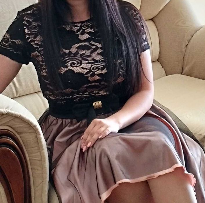 Официална страхотна рокля