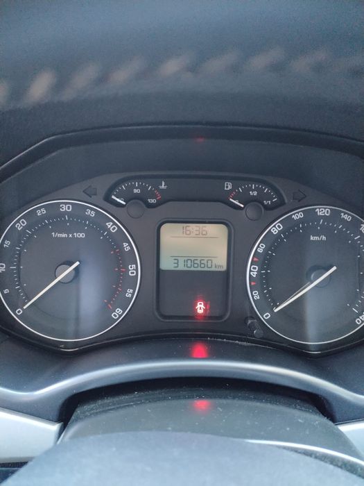 Skoda Octavia 2.0 tdi.    3500 € negociabil