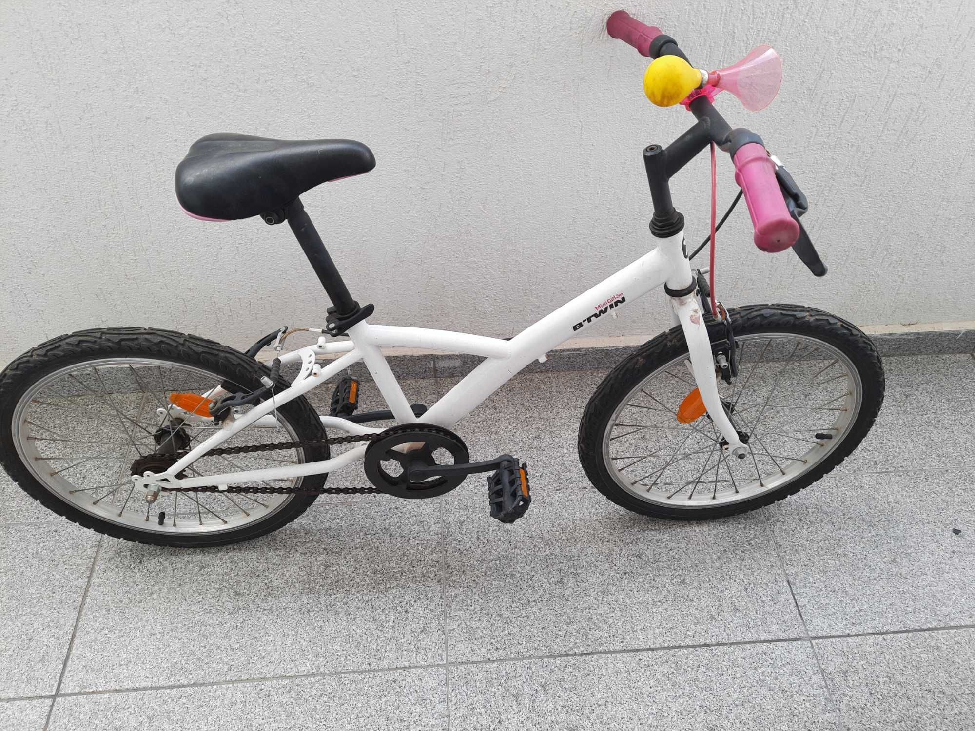 Bicicleta pentru copii.