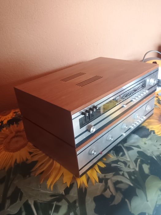 Tuner si amplificator stereo