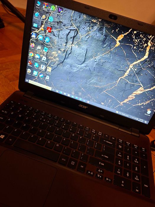 Laptop I3 8GB nVidia GeForce 840M