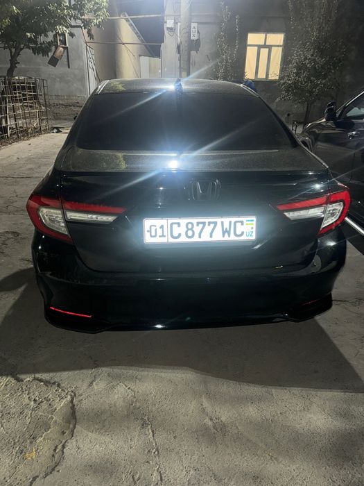 Honda crider xolati yaxwi mowina butun kraskasi yoq srochna sotiladi