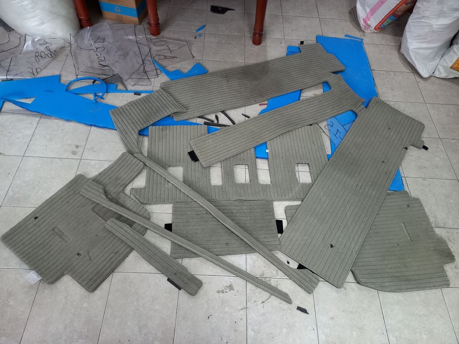 Полики коврики на Эстиму