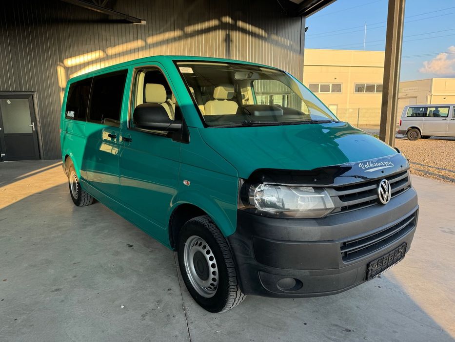 Volkswagen Caravelle VW T5 Caravelle 140 cp 6 trepte model Lung