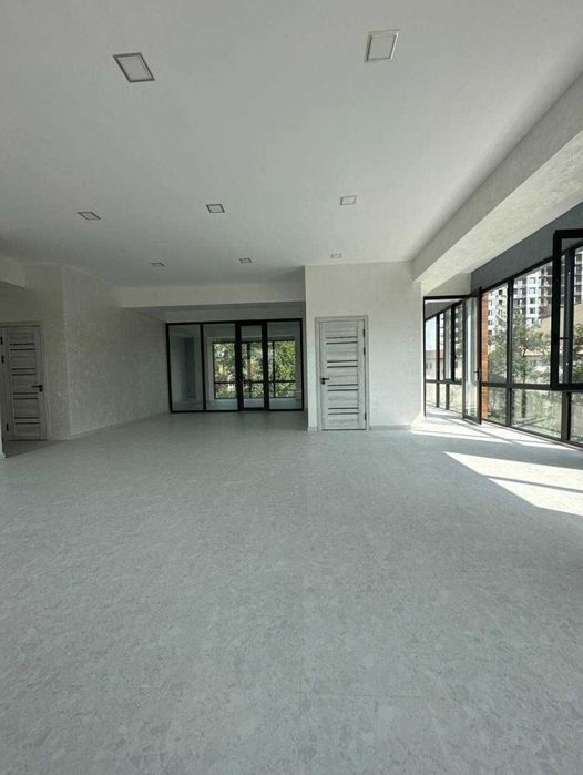 Аренда коммерческого помещения Мирабад ор-р Садыка Азимова, школа 145