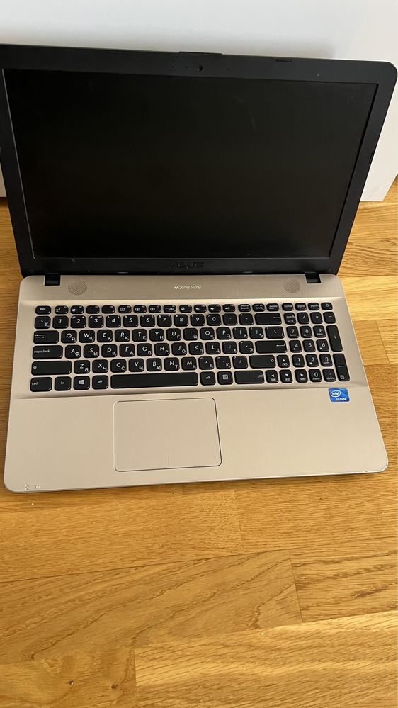 Продам ноутбук Asus X541N Celeron N3350 / 4ГБ / 500HDD / 15.6 / Win10