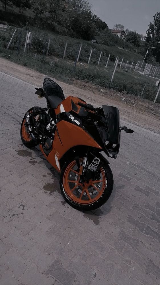 Vand/Schimb KTM Rc 125 2017 abs  (yzf,cbr,kawasaki)