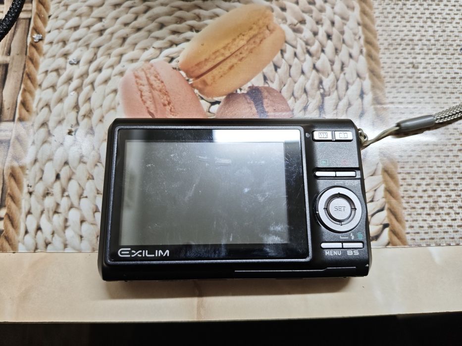Aparat foto Casio Elixim EX-Z75