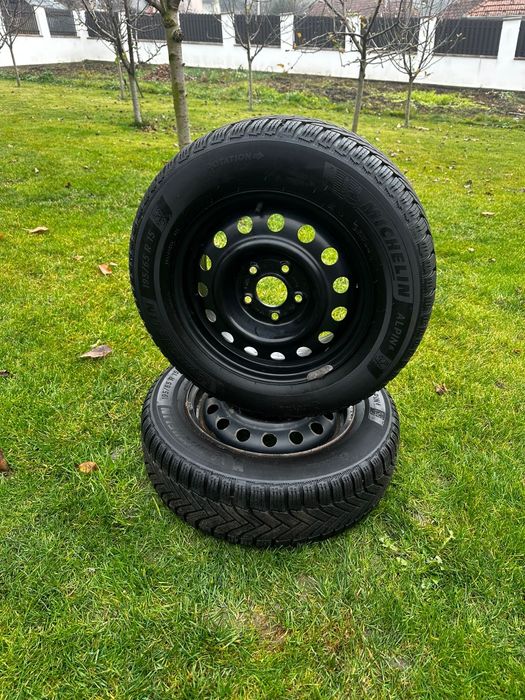 Roți tablă cu Cauciucuri iarnă 195/65/R15 M+S