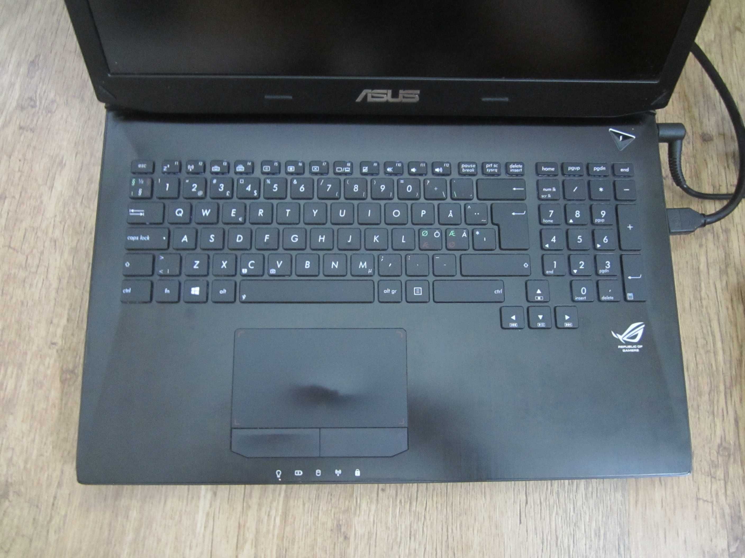 ASUS ROG G750J 17" Gaming Laptop SSD+HDD 1TB 16GB RAM i7
