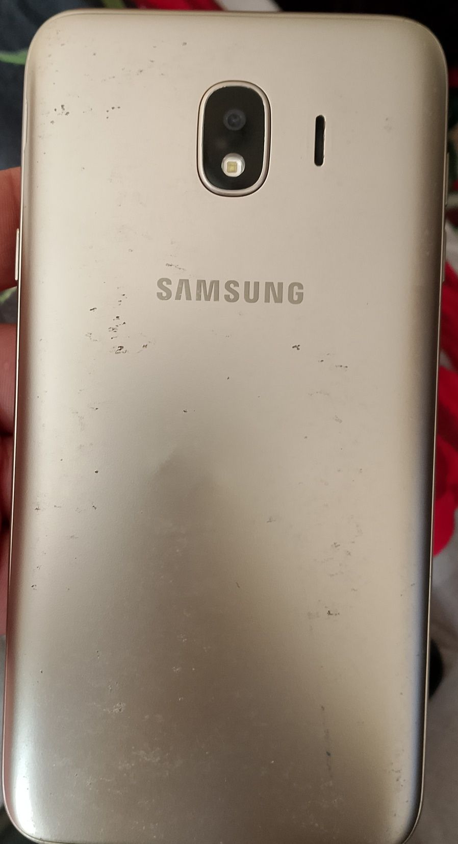 Samsun g Galaxy J4