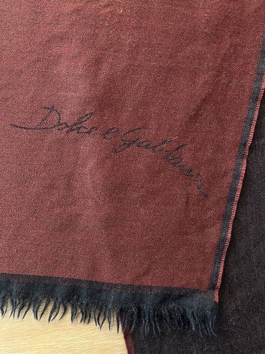 Dolce&Gabbana оригинслен вълнен шал