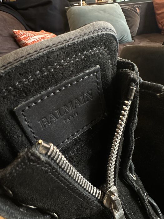 BALMAIN черни велурени високи боти