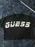 Къса черна тениска Guess