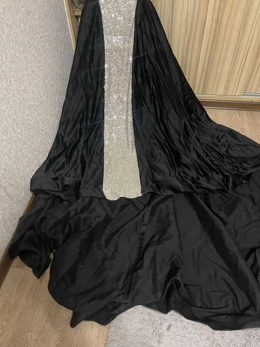 вечернее платье со шлейфом