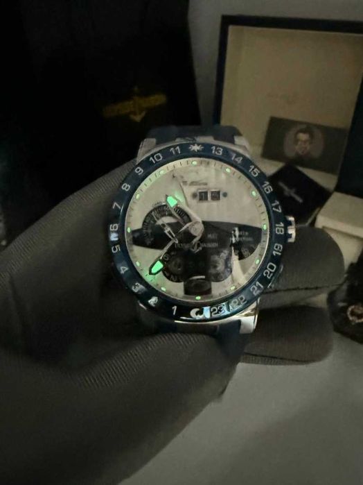 ulysse nardin el toro сребристо синьо