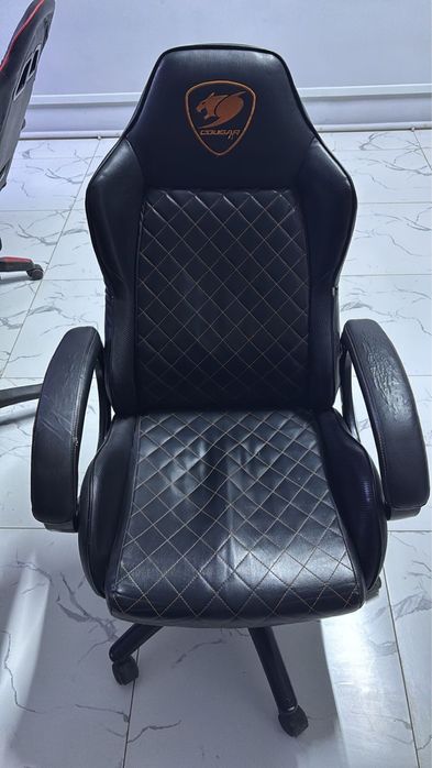 Игровые кресла в хорошем состоянии