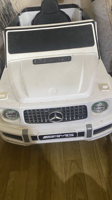 Машинка мерседес