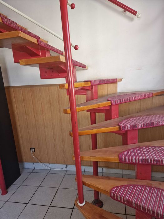 Scara lemn masiv de interior