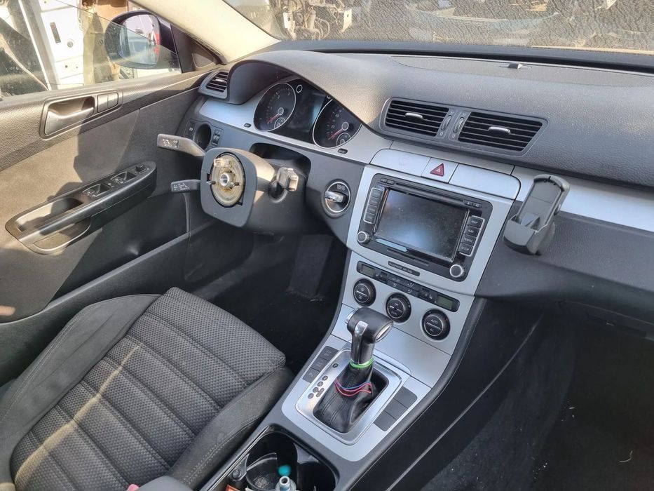 Dezmembram VW Passat B6, an 2010, 2.0 TDI cod CBAB, cutie DSG