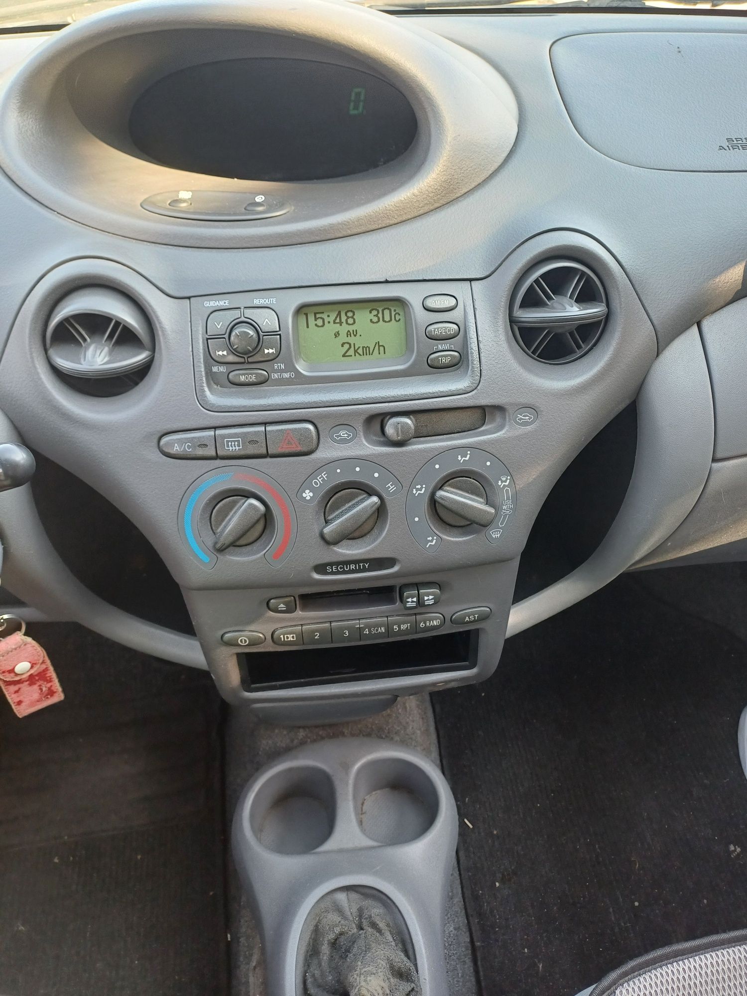Toyota Yaris 2000