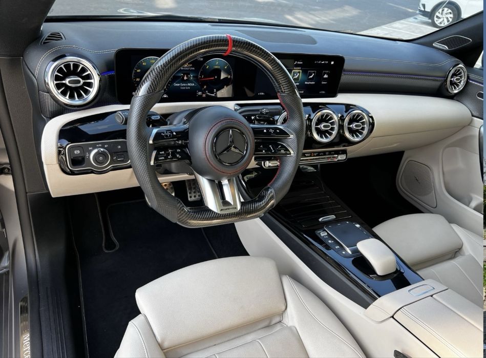 Mercedes Benz - Cla