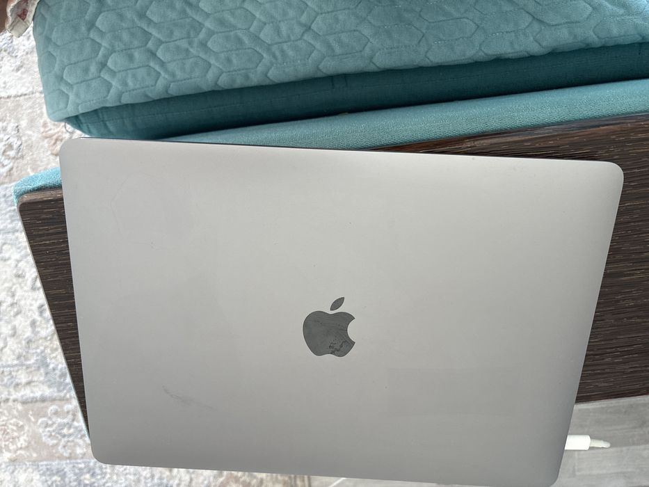 Macbook pro 13 m1 A2338