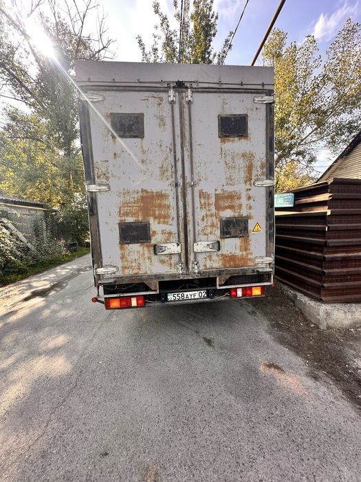 Продам кузов  зашитый фанерой