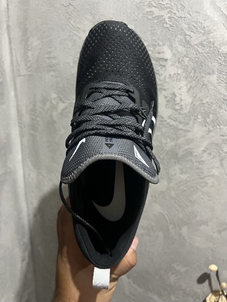 продавам маратонки nike