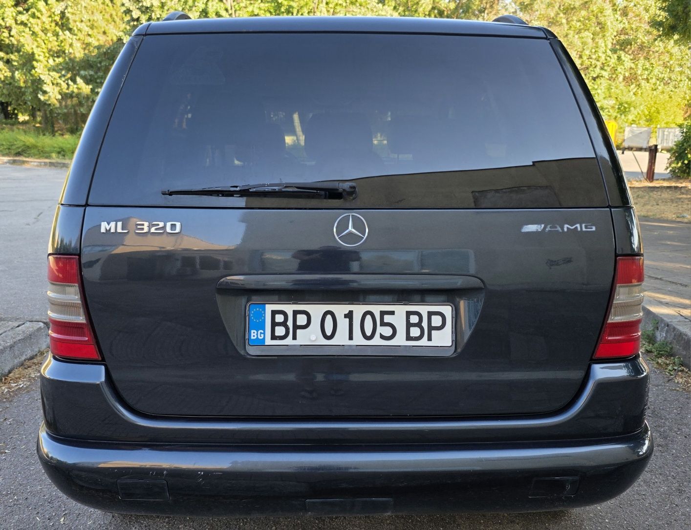 Mercedes ML320 218к.с. 2001г. в движение