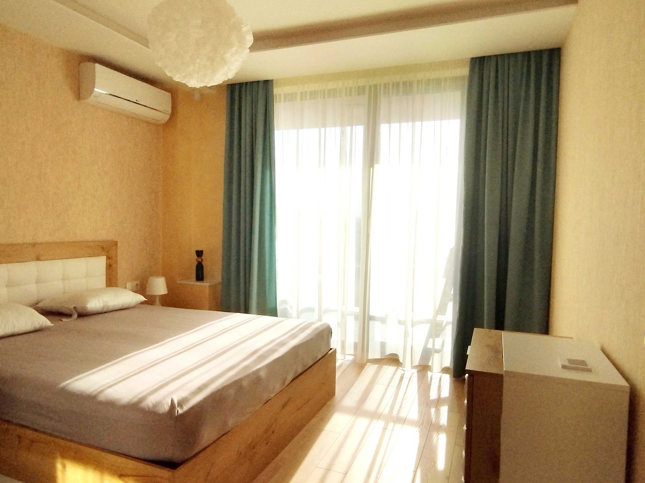 Дава се под наем Двустаен апартамент в Перник, Изток - 72 кв.м за 407.49 € - Снимка #10