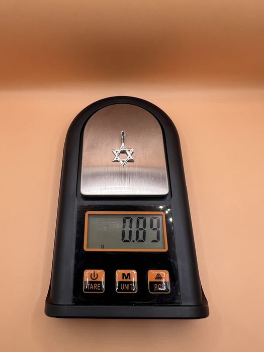 Продам золотой кулон.