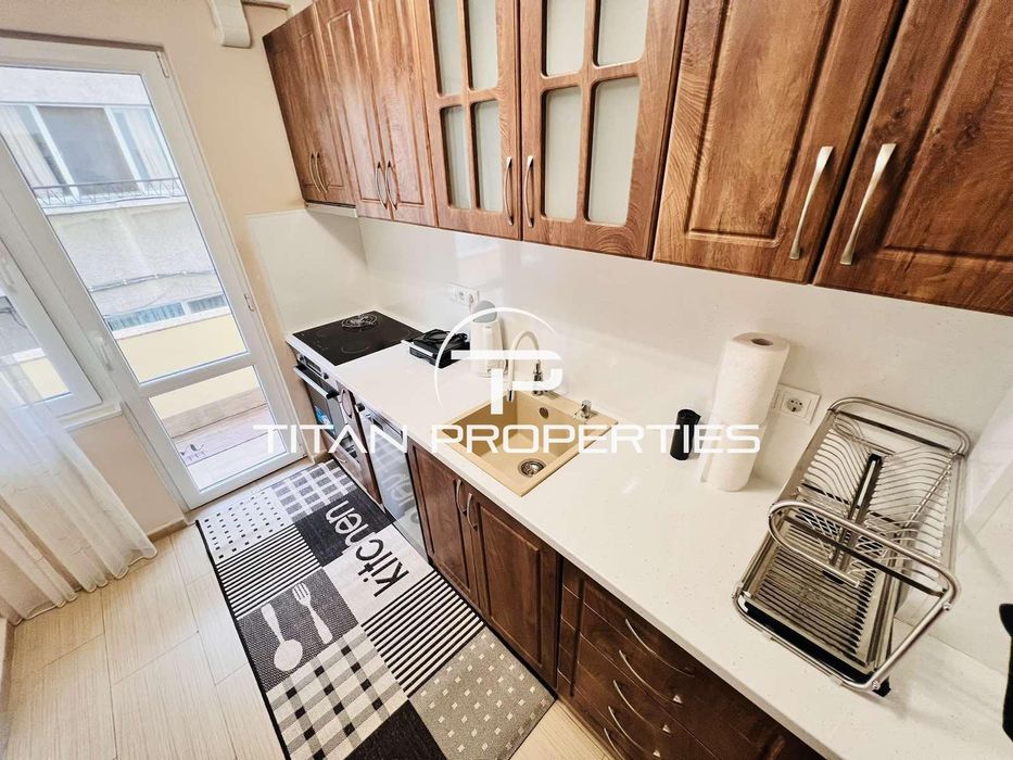 Дава се под наем Тристаен апартамент в Бургас, Възраждане - 110 кв.м за 663 € - Снимка #4